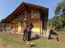 Casa dos Muehlmann recebeu a tinta natural e agora está mais bonita 